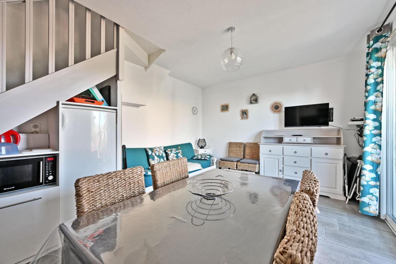 Le Petit Bonheur - Place Parking Privee - Clim - Terrasse - Piscine Partagee - Proche Parc Spirou Saint-Saturnin-lès-Avignon Εξωτερικό φωτογραφία