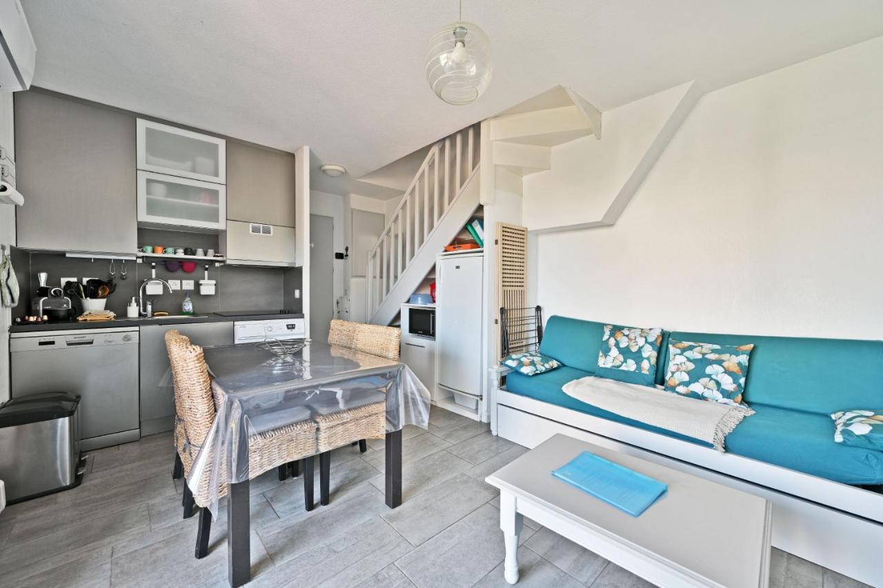Le Petit Bonheur - Place Parking Privee - Clim - Terrasse - Piscine Partagee - Proche Parc Spirou Saint-Saturnin-lès-Avignon Εξωτερικό φωτογραφία